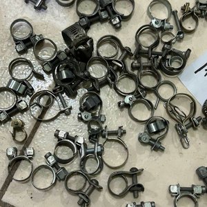 Lote de Abrazaderas Metálicas Variadas - imagen 2