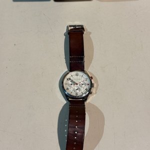 Reloj Tommy Hilfiger Esfera Grande Usado - imagen 2