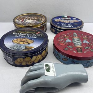Lote de 4 latas antiguas de galletas con publicidad - imagen 4