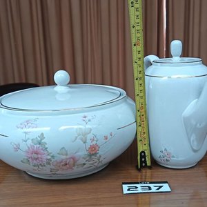 Juego de Porcelana Olmos con Rosas Rosadas y Filete Dorado - imagen 14