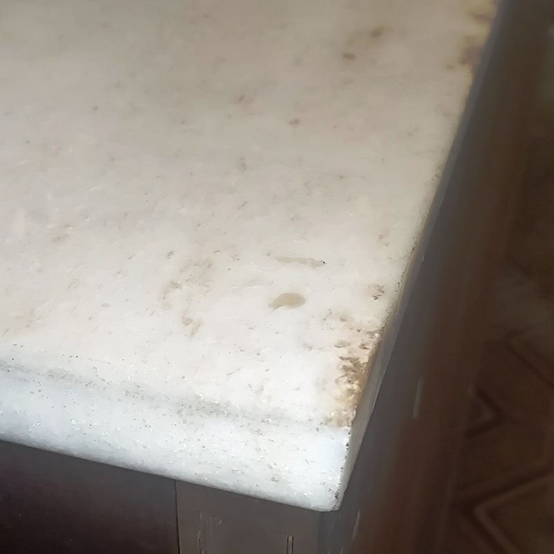 Aparador antiguo francés en estilo Luis XVI con tapa de mármol blanco - imagen 9