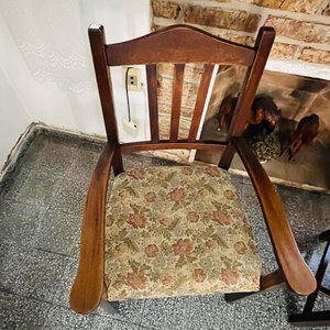 Par de Sillones Antiguos de Madera Cerejeira con Brazos Tapizados en Gobelino - imagen 5