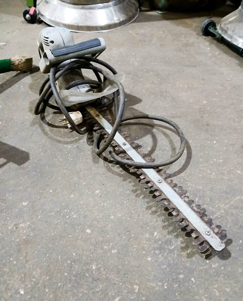 Drill y rastrillo eléctrico para jardinería - imagen 3