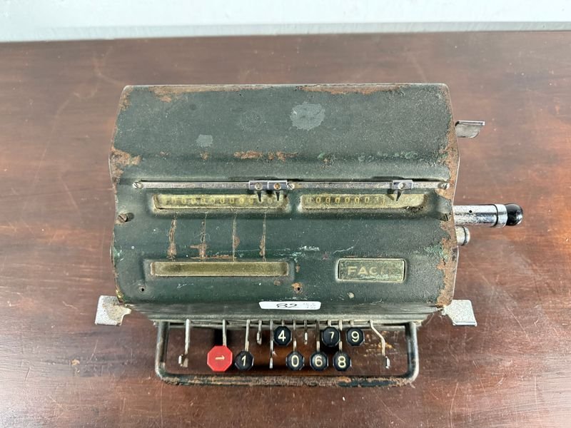 Item 848556 - Image 1