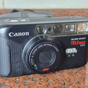 Lote de 3 Cámaras Fotográficas Vintage Canon Japonesas con Accesorios - imagen 3
