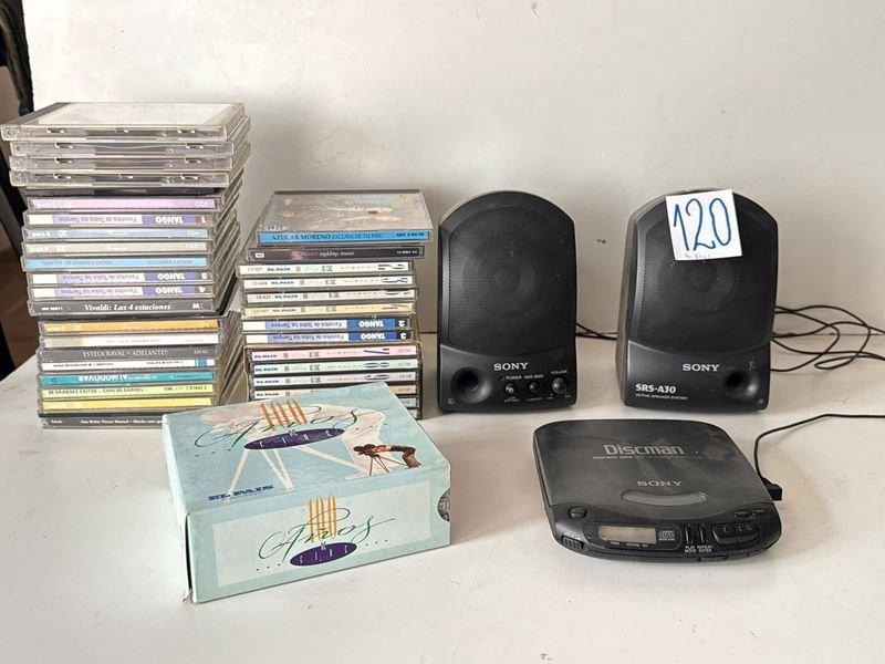 Discman Sony, 2 Parlantes Sony y 40 CDs Varios