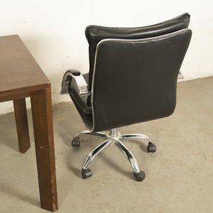 Escritorio Marrón con Sillón Cromado Regulable y Ruedas - imagen 3