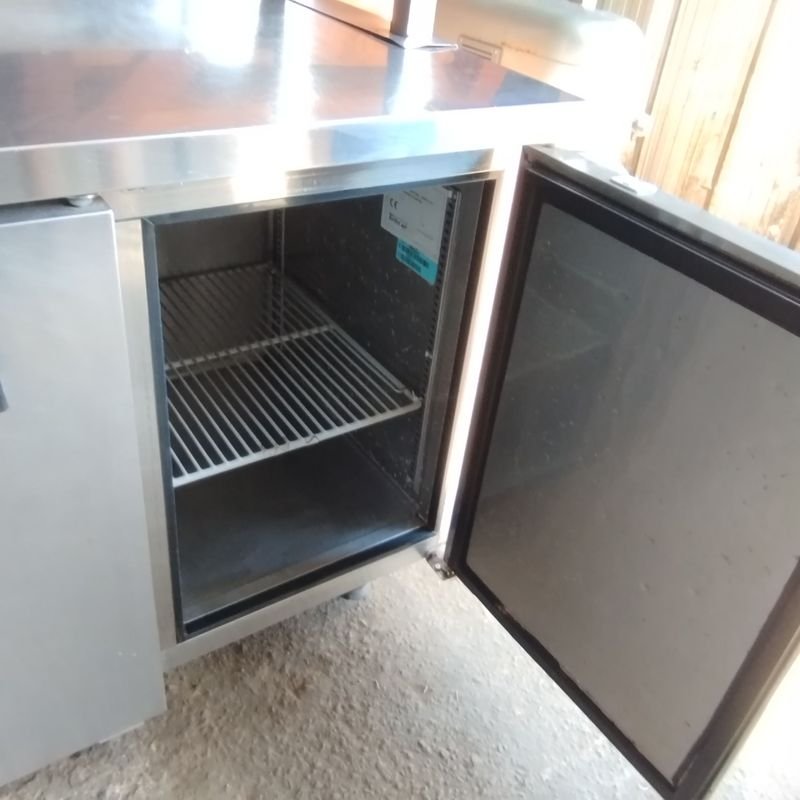 Refrigeradora Profesional Turbo Air CON SOBRE ESTRUCTURA DE SERVICIO - imagen 11