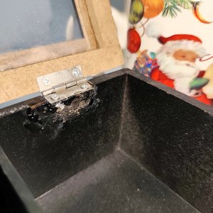 Lote de 4 Tazas Navideñas con Caja de Té de Madera - imagen 4