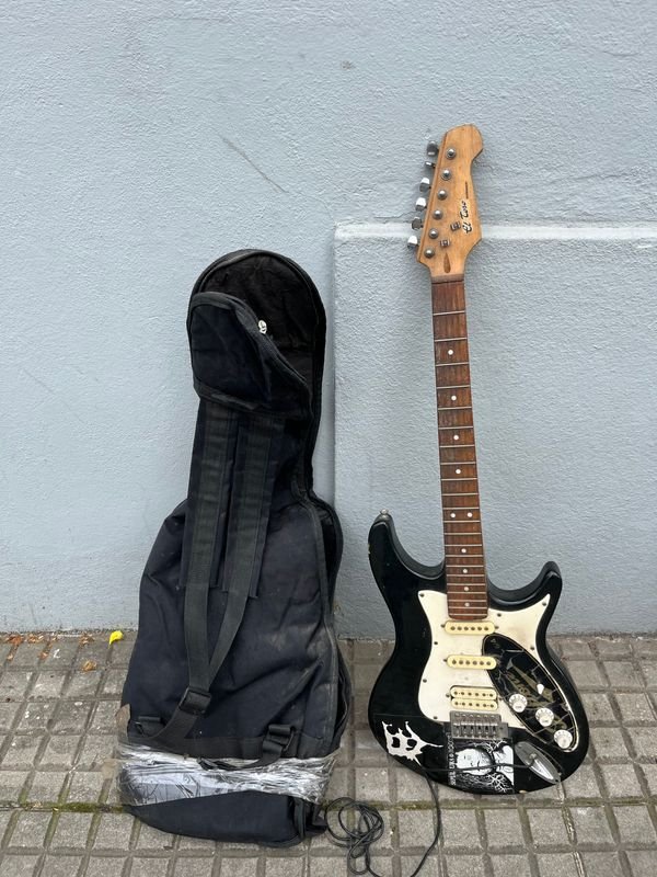 Guitarra Eléctrica Behringer "El Toro" para Repuesto - imagen 1