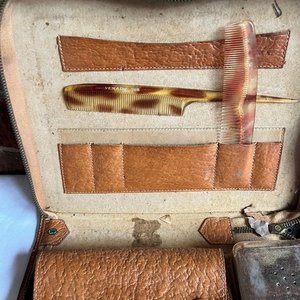 Neceser de Viaje Vintage de Cuero con Accesorios - imagen 3
