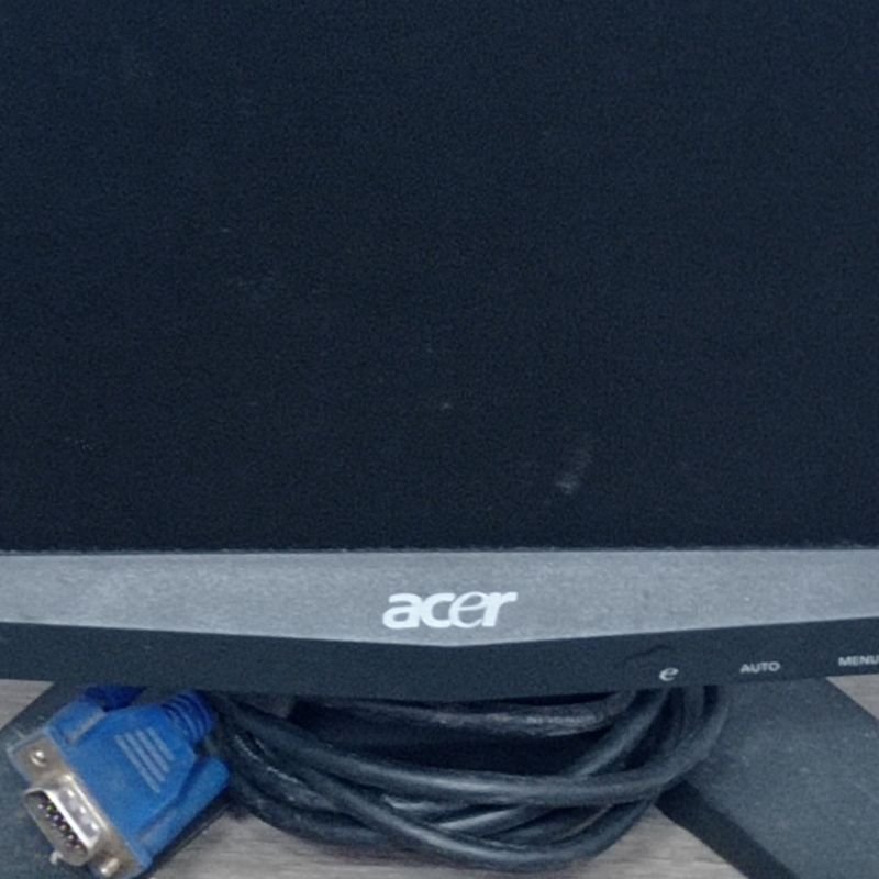 Monitor Acer de 18 pulgadas en buen estado - imagen 2