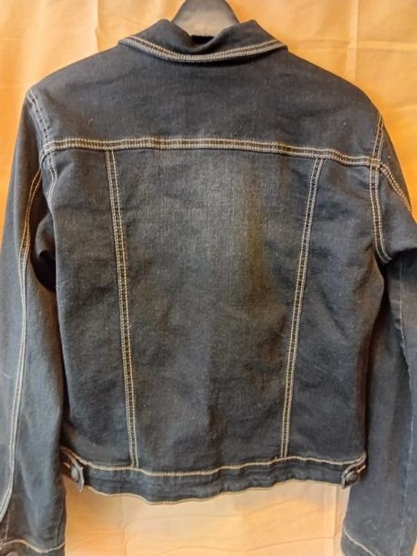 Camisa de jeans bordada marca WEAR INSIDE según grifa talle XL - imagen 3