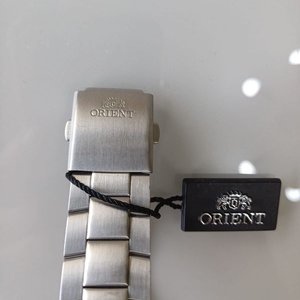 Reloj Orient Chronograph Acero Inoxidable Esfera Plateada Taquímetro - imagen 5
