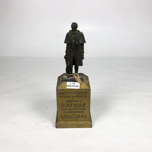 Alcancía Figura Artigas Bicentenario Banco República Oriental Uruguay - imagen 1