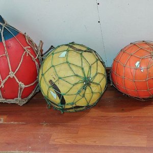 Lote de 3 Boyas de Señalización de Diversas Formas y Colores - imagen 2