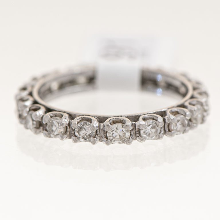 Lote siguiente: Pulsera de platino con brillantes