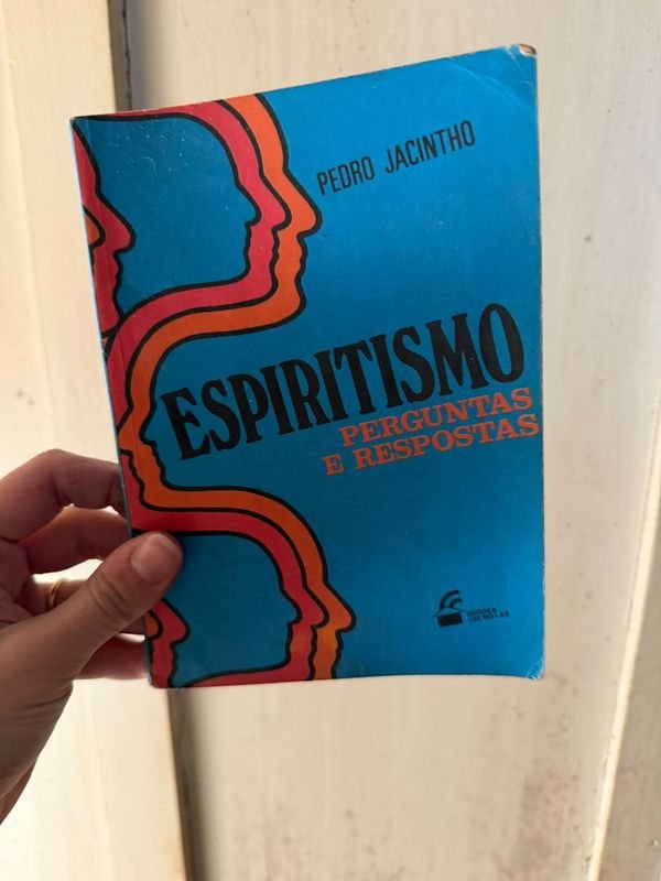 Libro "Espiritismo: Preguntas y Respuestas" de Pedro Jacinto