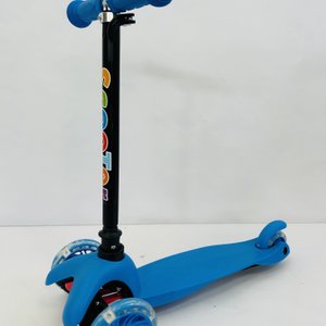 Monopatín Scooter Tres Ruedas Azul con Luces - imagen 1