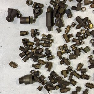Lote de 210 Piezas de Conexiones de Cobre y Bronce - imagen 3