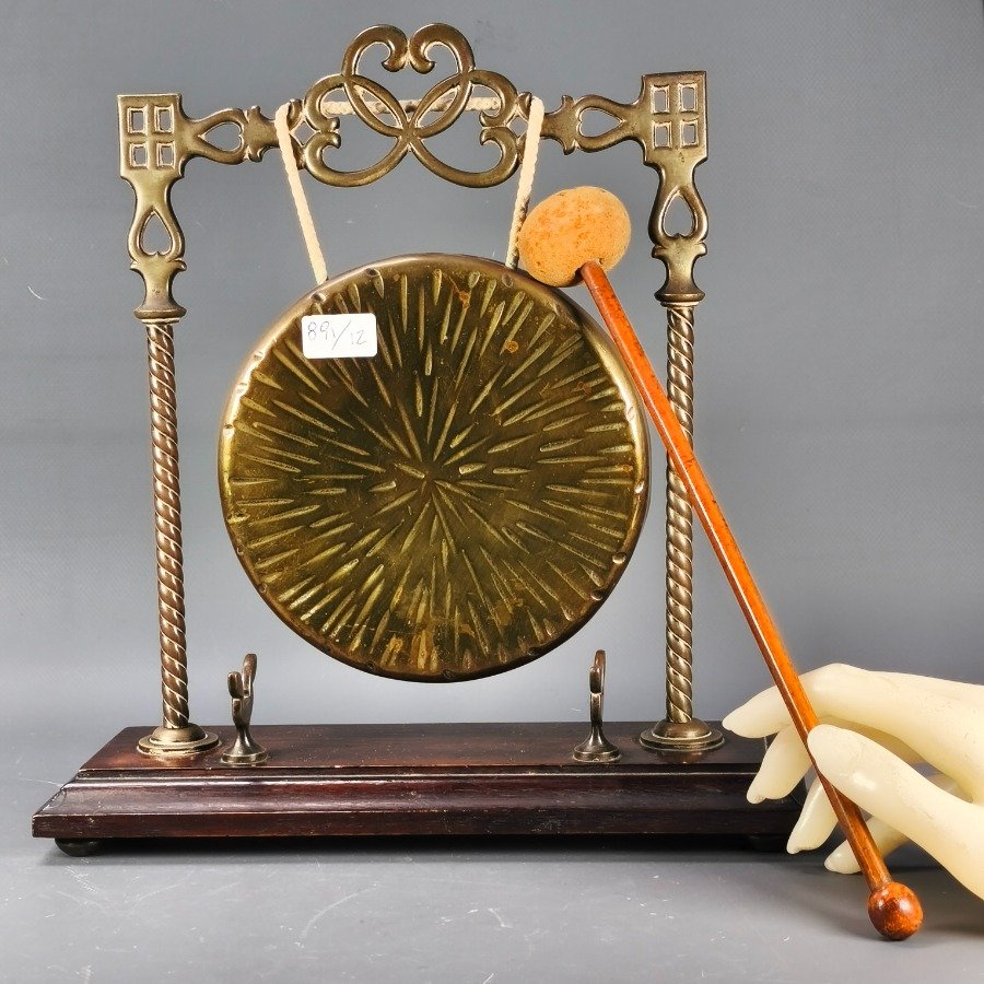 Gong en bronce, metal y madera - imagen 4