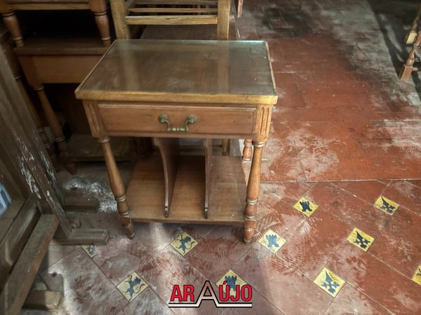 Mesas de Luz de Madera con Vidrio para Restaurar - imagen 1