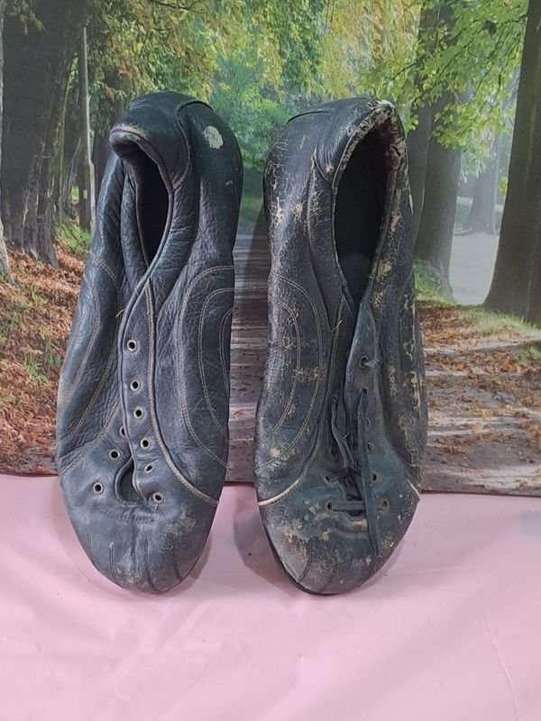 Lote anterior: Zapatos de Fútbol Antiguos Parabiago