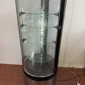 Vitrina Exhibidora Refrigerada Circular Lundar 164x70cm - imagen 5