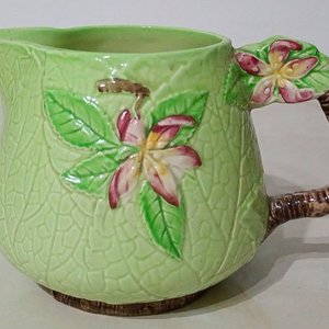 Jarra Antigua Inglesa Carlton Ware "Apple Blossom Green" - imagen 1