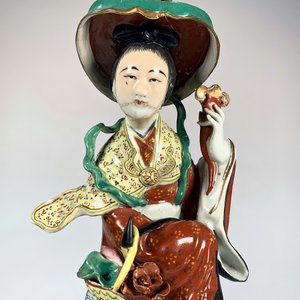 Figura China Porcelana Diosa Magu Longevidad Base Madera 39cm - imagen 2
