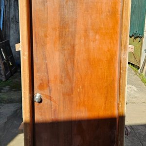 Lote siguiente: Puerta interior de cedro excelente calidad