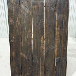 Juego de Mesa Rústica Rectangular con 4 Sillas de Madera Oscura - imagen 16