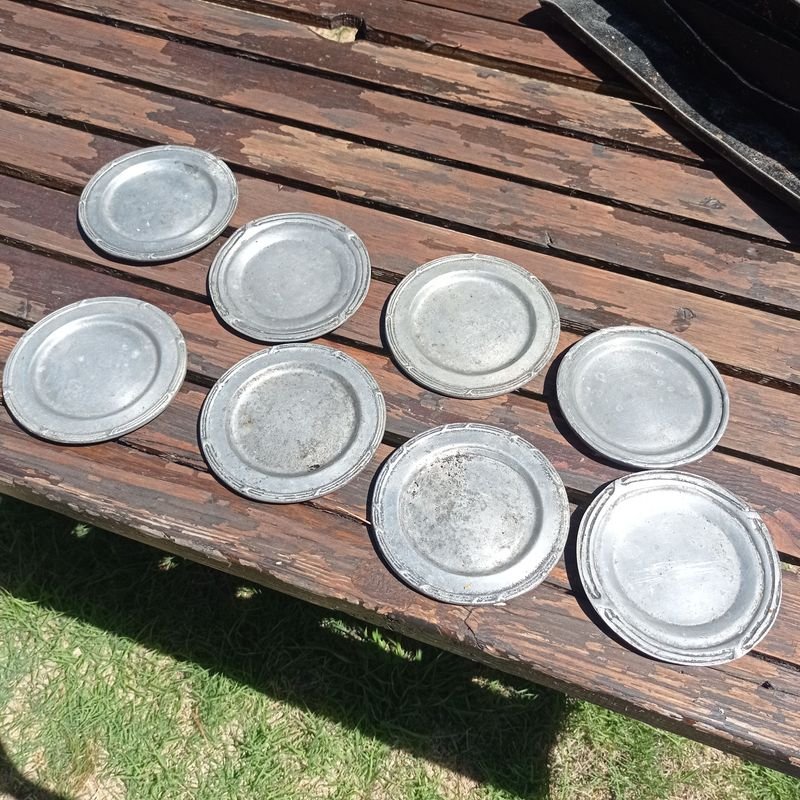 Conjunto de platos y bandejas de plata - imagen 2
