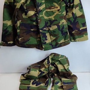 Conjunto Camuflado Ejército Uruguayo: Chaqueta Talle S y Pantalón - imagen 3