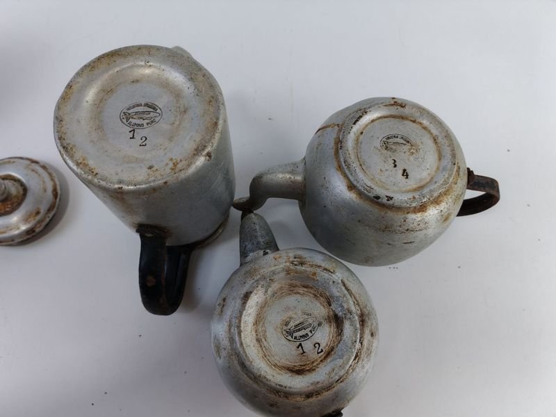 Servicios Antiguos de Aluminio para la Cocina - imagen 8