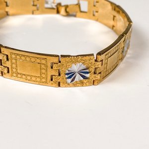 Pulsera Chata Enchapada Dorada 20 cm con Detalles Grabados - imagen 4