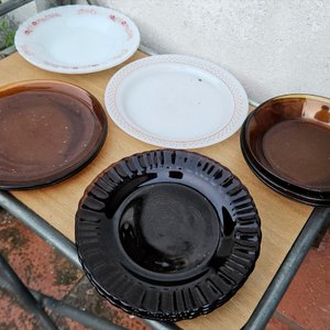 Lote de 11 Platos de Vidrio Varios Colores y Diseños - imagen 3