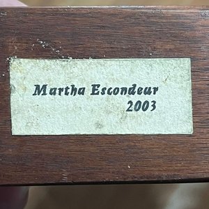 Escultura en Bronce "Rostro de Mujer" Firmada por Martha Escondeur (2003) - imagen 3