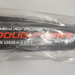 Inflador Manual Intex Double Quick Mini Air Pump 29 cm - imagen 2