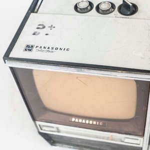Radio TV Panasonic "Solid State" Vintage Portátil - imagen 2