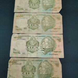 4 Billetes de 100 Nuevos Pesos Uruguayos - imagen 3