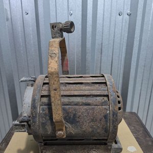 Foco Proyector Industrial Antiguo con Lente Acanalado - imagen 8