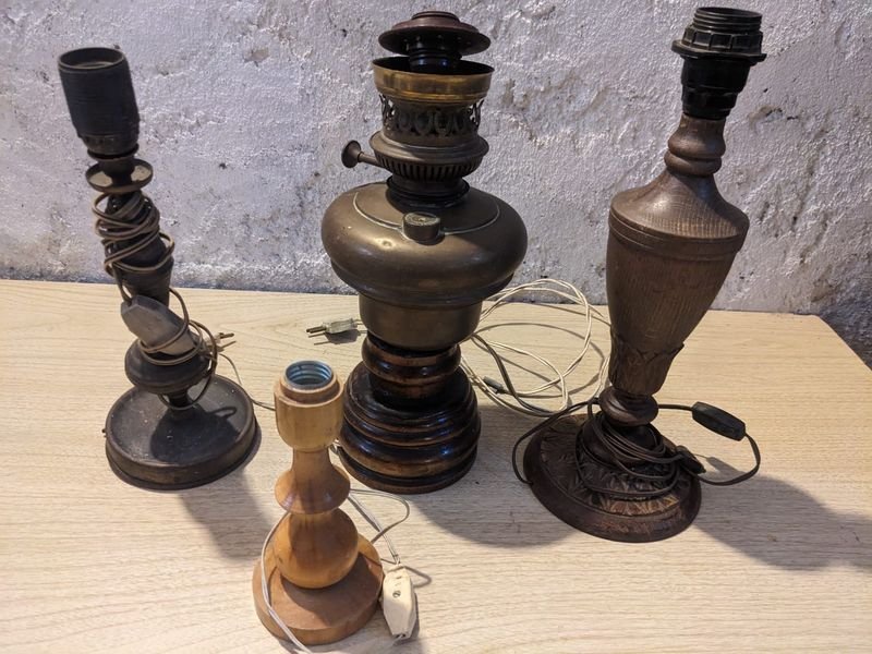 Lote siguiente: Bases de lámparas antiguas para decoración