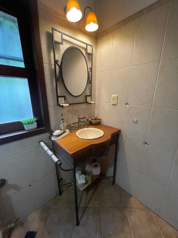 LOTE DESTACADO - hermoso Baño estilo vintage