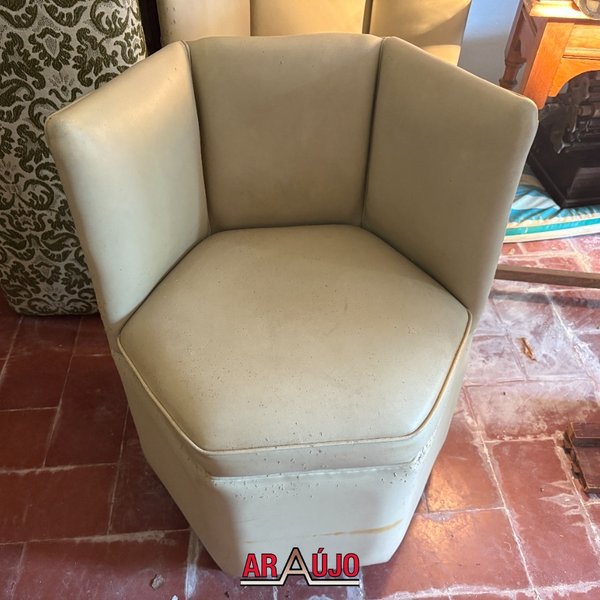 Sillón Individual Beige para Restaurar