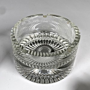 Cuatro piezas decorativas: dos ceniceros de cristal, racimo de piedras y árbol de cuarzo - imagen 5