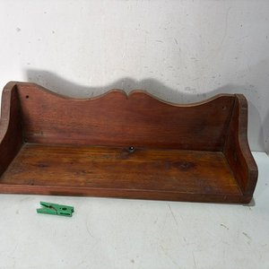 Lote siguiente: Repisa de Madera Rústica para Pared