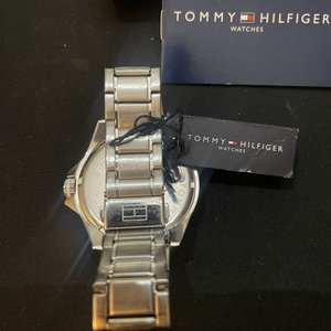 Reloj Tommy Hilfiger Executive Black Edition Acero Inoxidable Full Set - imagen 6
