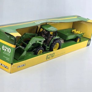 Tractor John Deere 6210 a Escala 1:32 con Carga y Volquete - imagen 3