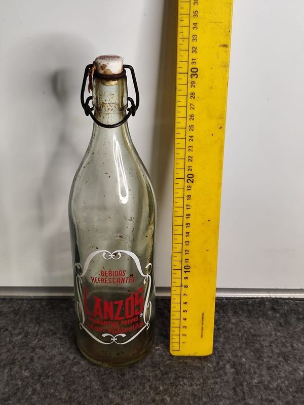 Botella Antigua de Vidrio "Lanzos" con Tapa Original - 1 Litro